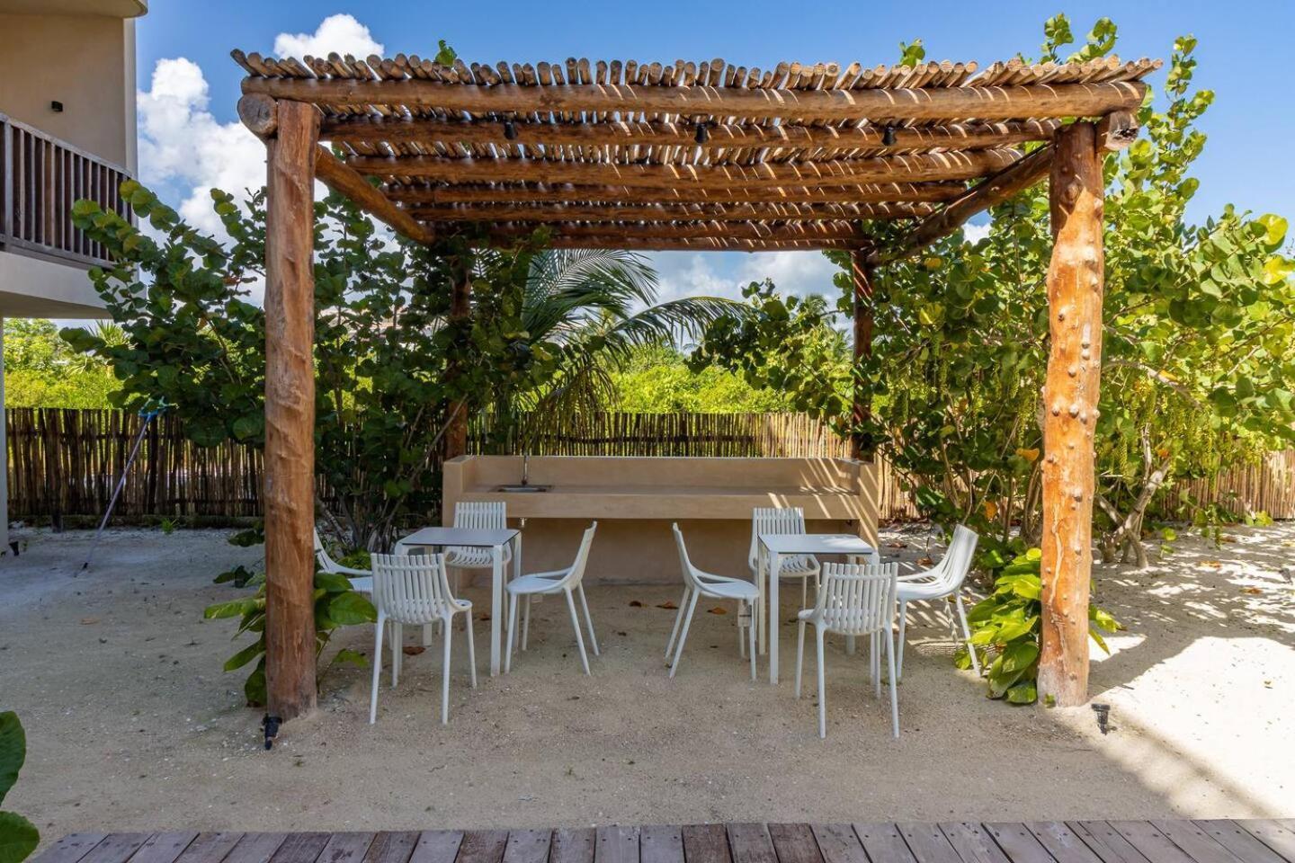 Beautiful Ocean View Penthouse With Private Pool -C301 Hotel Isla Holbox Exterior photo