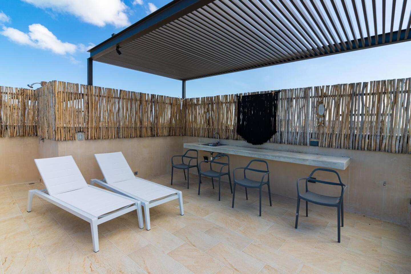 Beautiful Ocean View Penthouse With Private Pool -C301 Hotel Isla Holbox Exterior photo