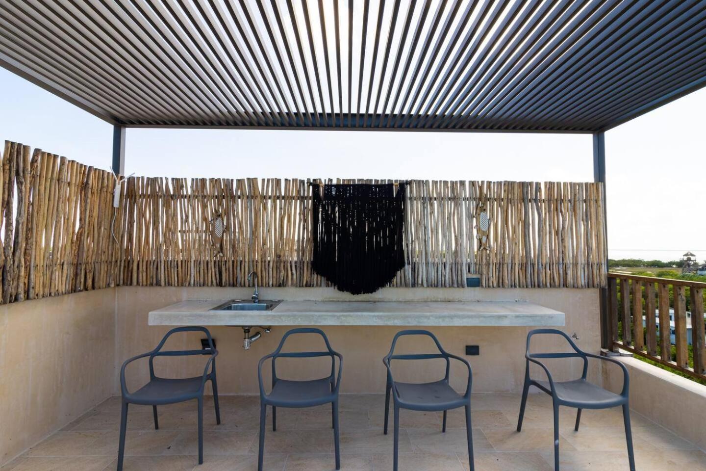 Beautiful Ocean View Penthouse With Private Pool -C301 Hotel Isla Holbox Exterior photo